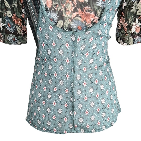 Anthropologie TINY Lovely Patchwork Floral Printed Wrap Top - S - Picture 11 of 15